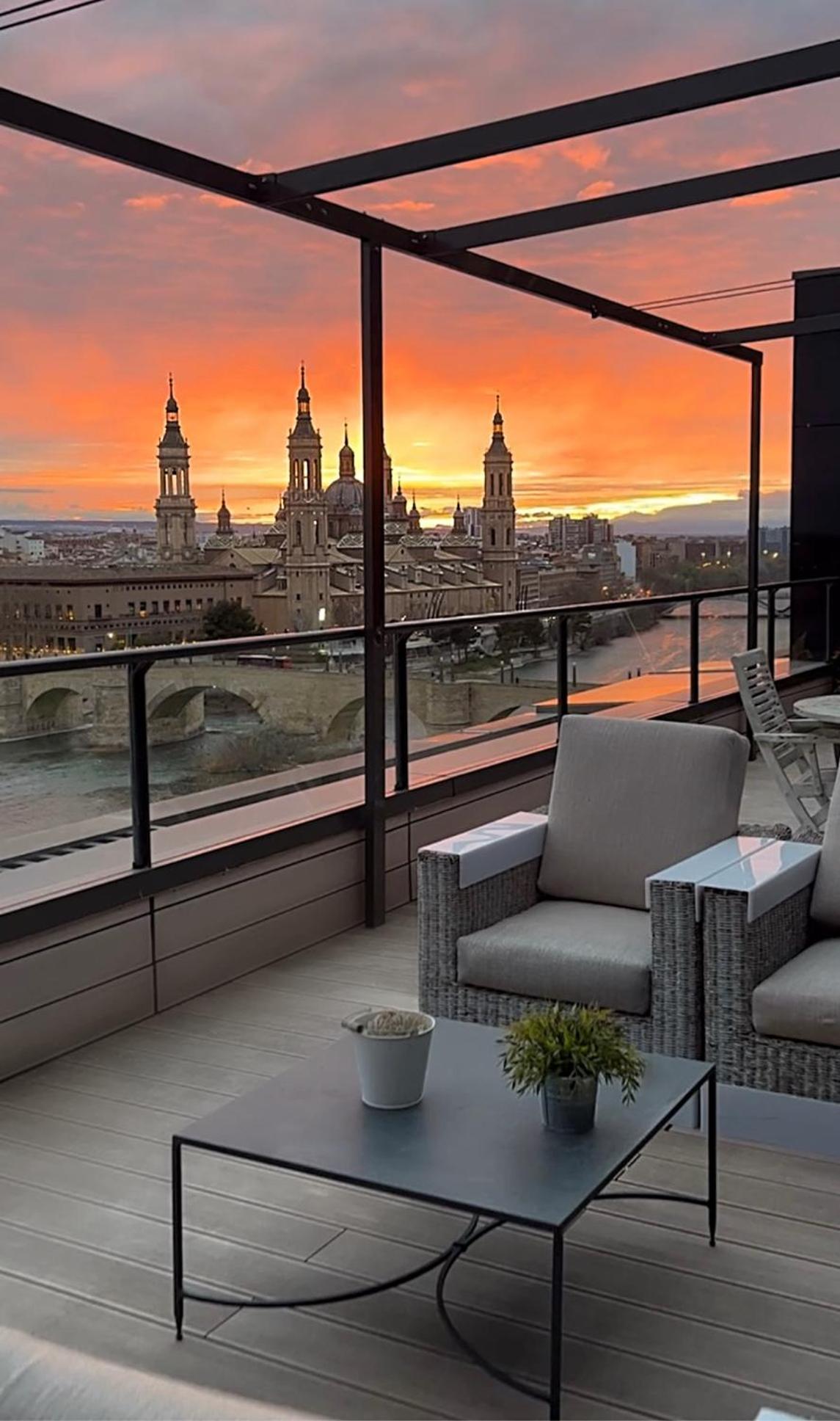 Atico Mejores Vistas Al Pilar Jacuzzi Y Garaje Сарагоса Екстериор снимка